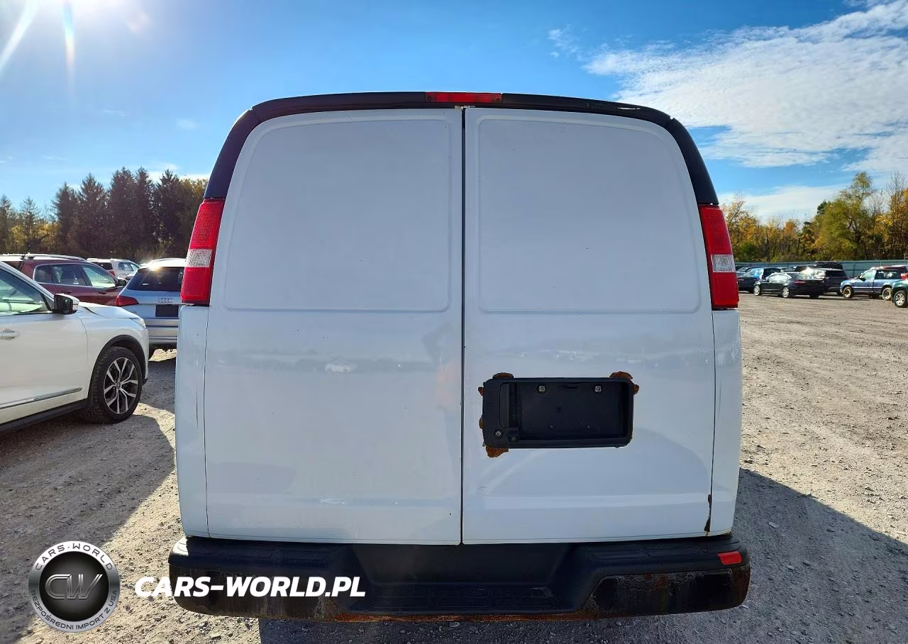 2019 Chevrolet Express 2500 Cargo Delivery Van VIN:1GCWGAF1XK1217855 - 6