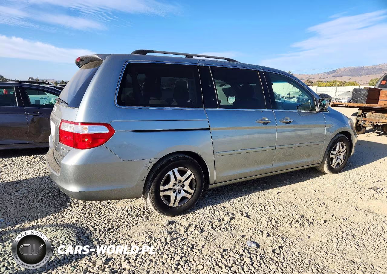 2005 Honda Odyssey Ex VIN:5FNRL38445B082315 - 3