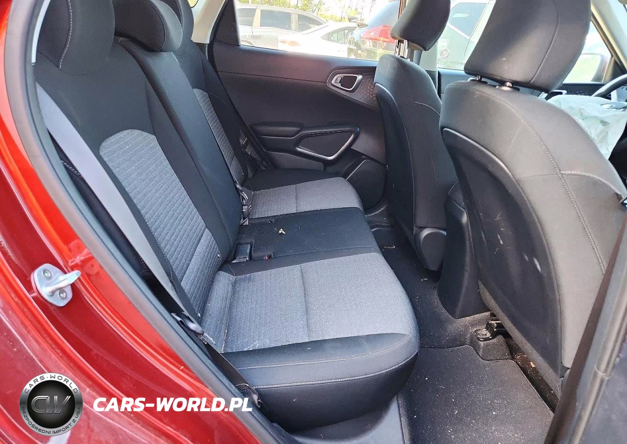 2020 Kia Soul S VIN:KNDJ23AUXL7052541 - 10