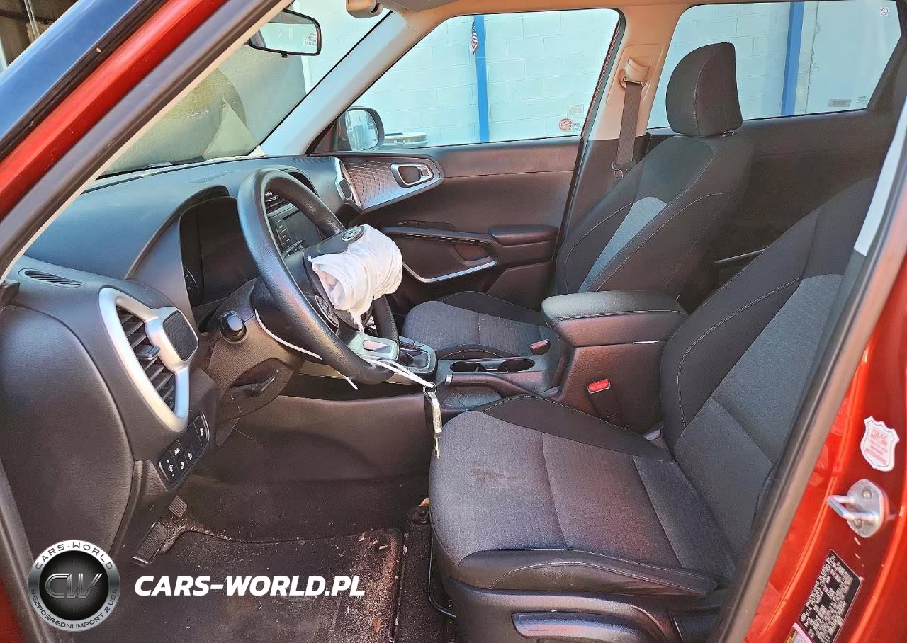 2020 Kia Soul S VIN:KNDJ23AUXL7052541 - 7