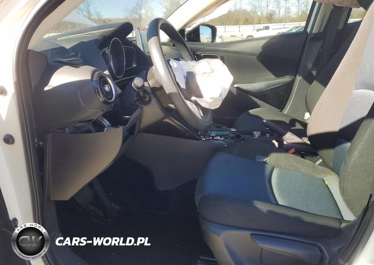 2018 Toyota Yaris Ia VIN:3MYDLBYV2JY300944 - 7