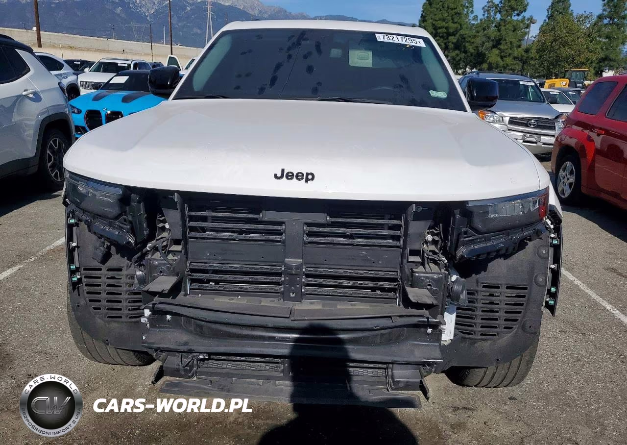 2023 Jeep Grand Cherokee Limited VIN:1C4RJGBG0PC521204 - 5