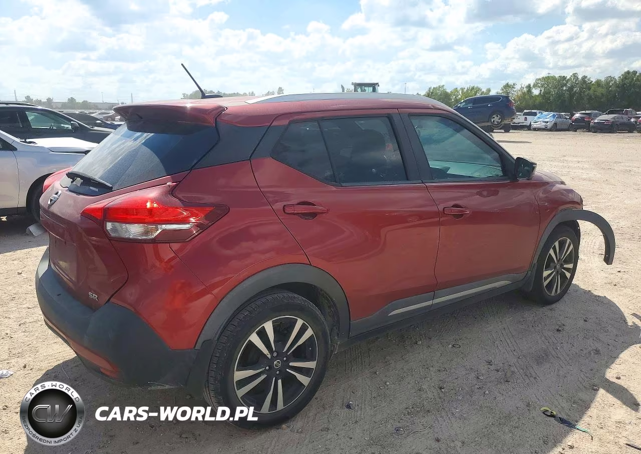 2019 Nissan Kicks Sr VIN:3N1CP5CU3KL543615 - 3