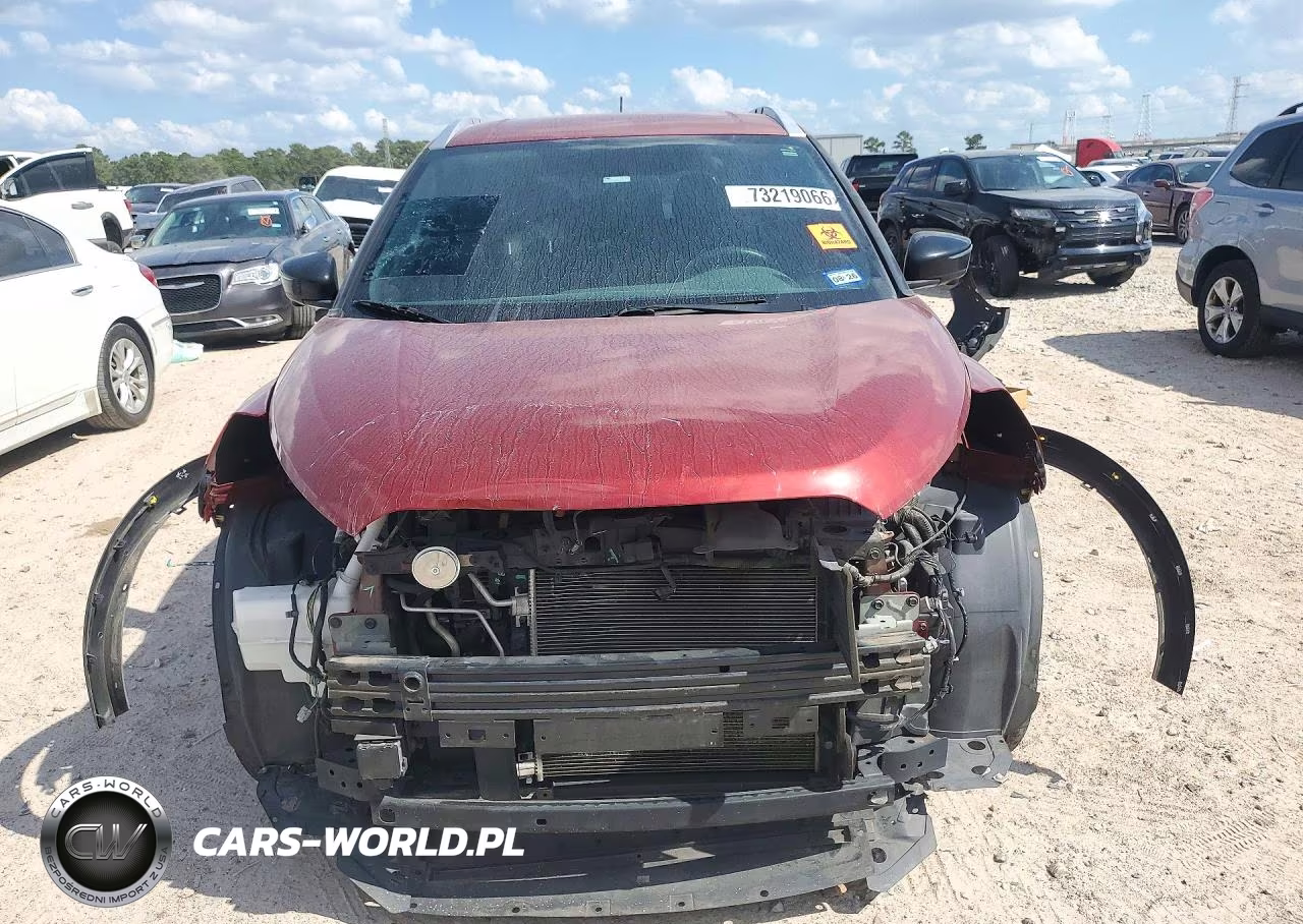 2019 Nissan Kicks Sr VIN:3N1CP5CU3KL543615 - 5