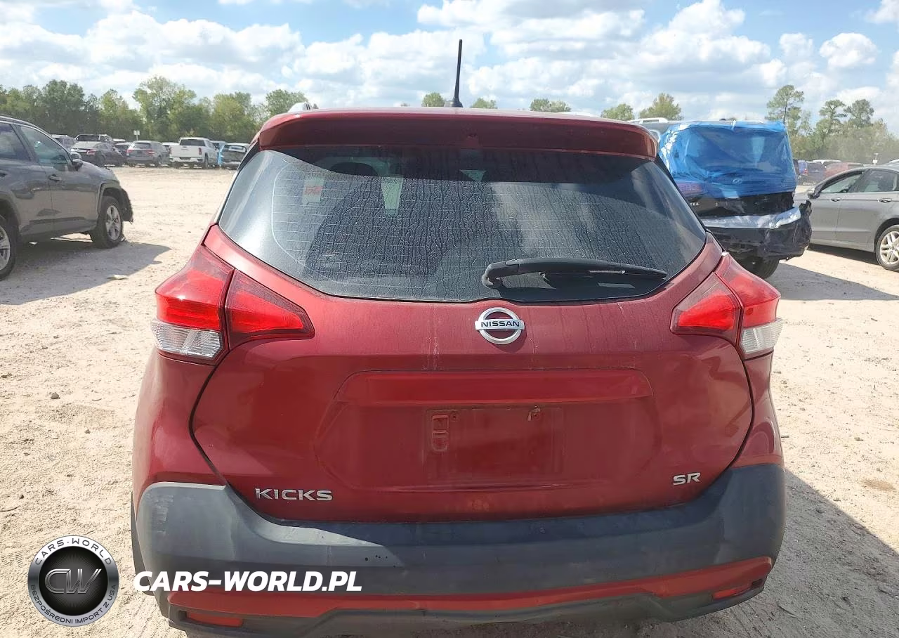 2019 Nissan Kicks Sr VIN:3N1CP5CU3KL543615 - 6