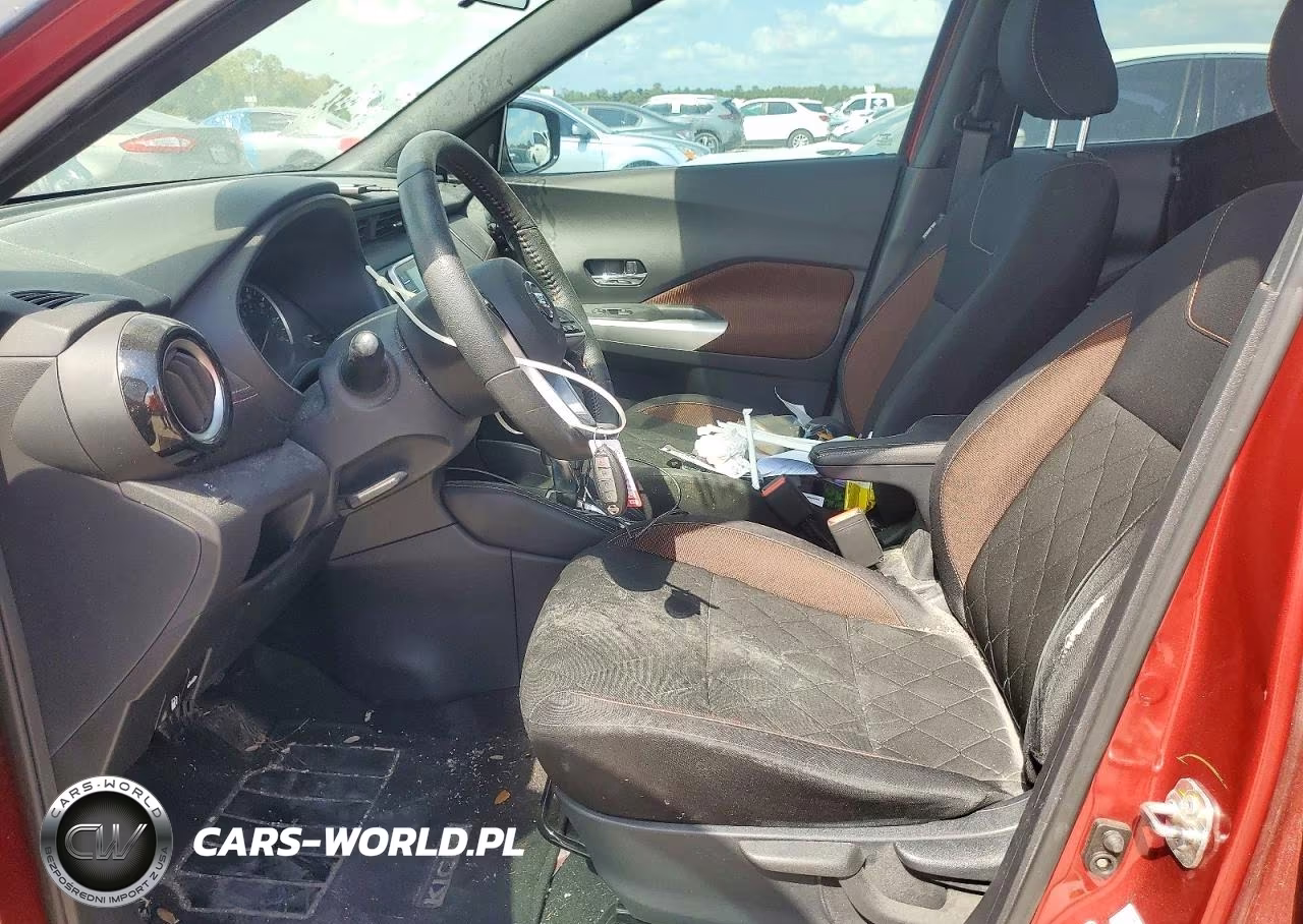 2019 Nissan Kicks Sr VIN:3N1CP5CU3KL543615 - 7