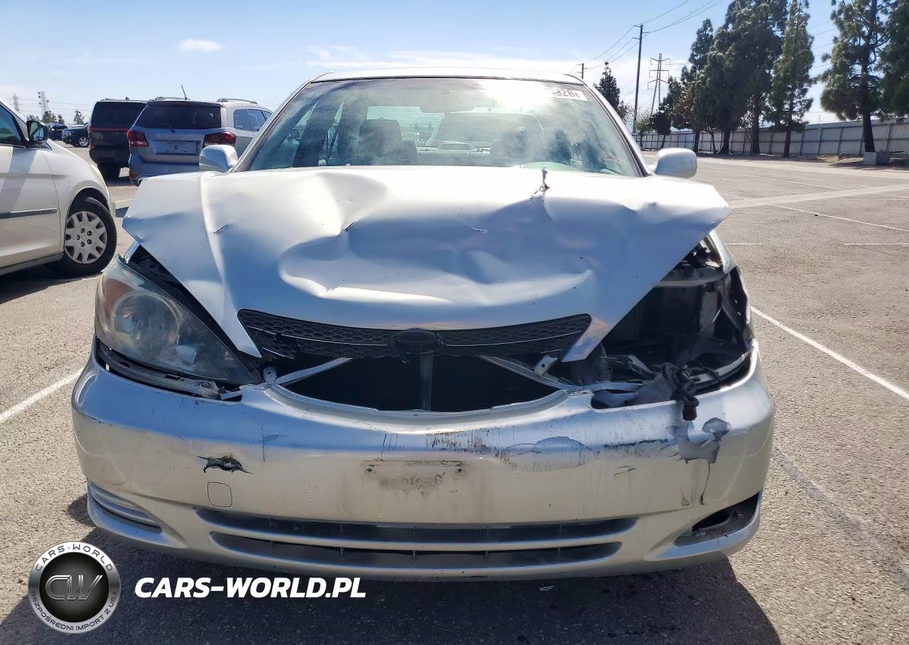 2003 Toyota Camry Le VIN:JTDBE32K030147000 - 5