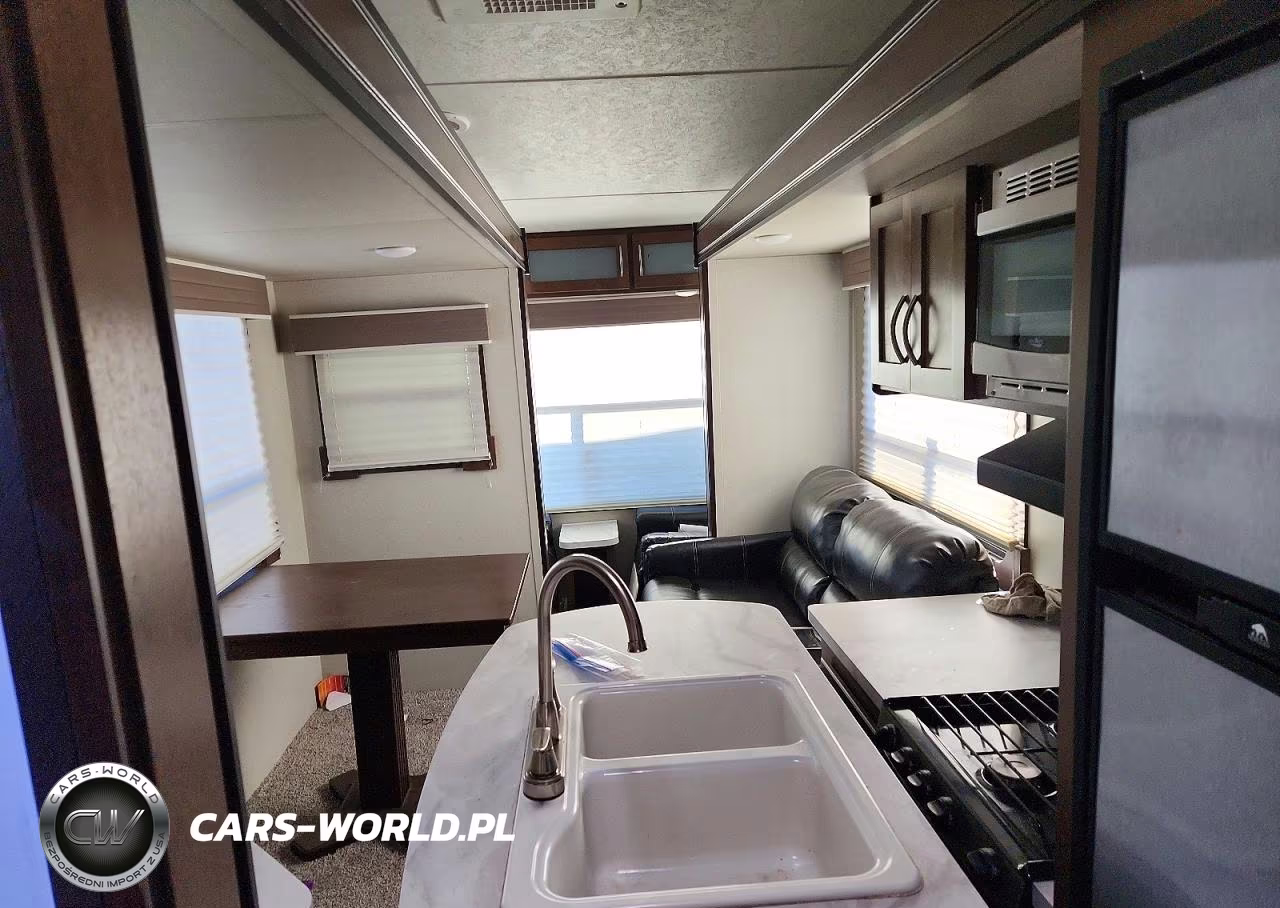 2018 Forest River Crusader Camper VIN:5ZT3CSTB7JG123430 - 6