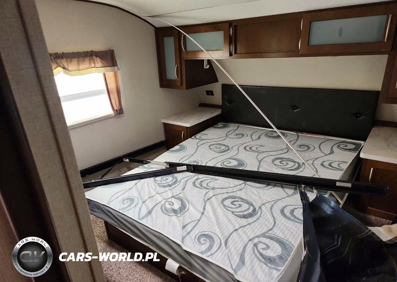 2018 Forest River Crusader Camper VIN:5ZT3CSTB7JG123430 - 8