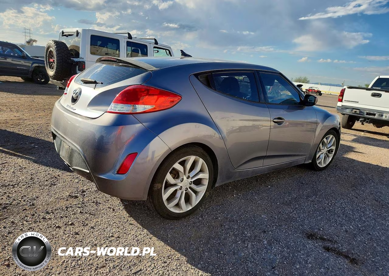 2012 Hyundai Veloster Base VIN:KMHTC6AD6CU041167 - 3