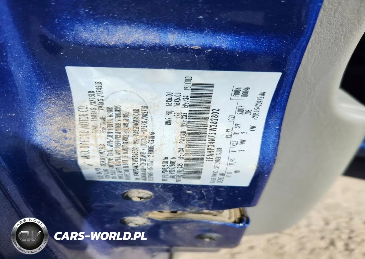 2005 Ford Focus Zx4 VIN:1FAHP34N75W282802 - 12