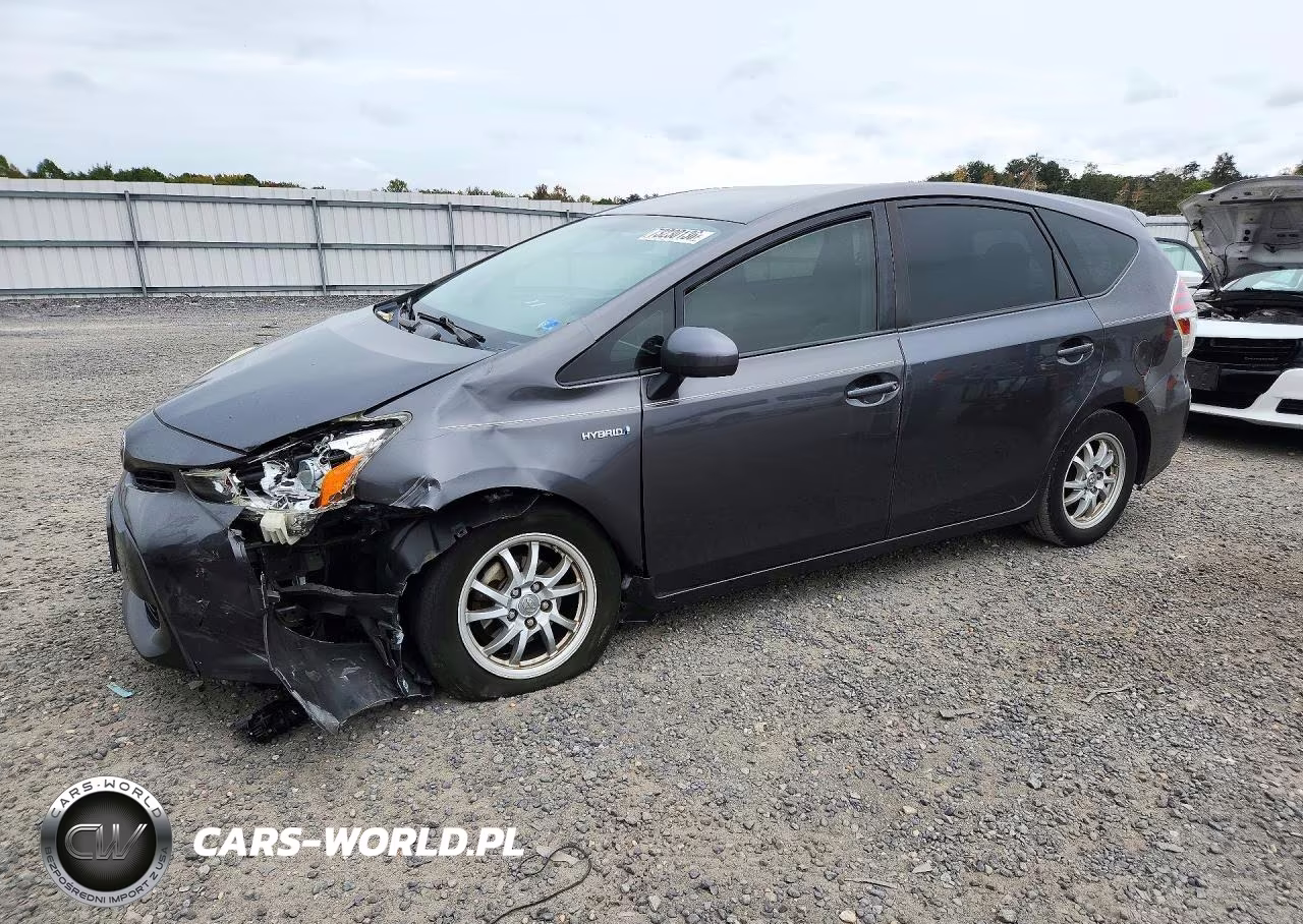 2017 Toyota Prius V Three – zdjęcie 1 z 12