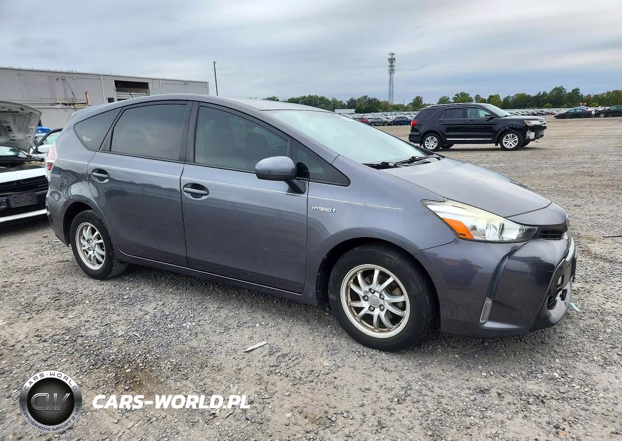 2017 Toyota Prius V Three VIN:JTDZN3EU9HJ067319 - 4
