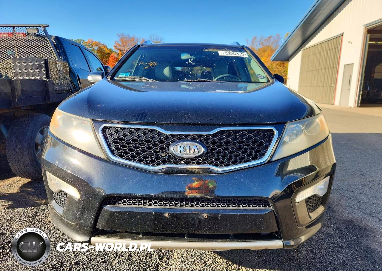 2011 Kia Sorento VIN:5XYKW4A23BG108897 - 5
