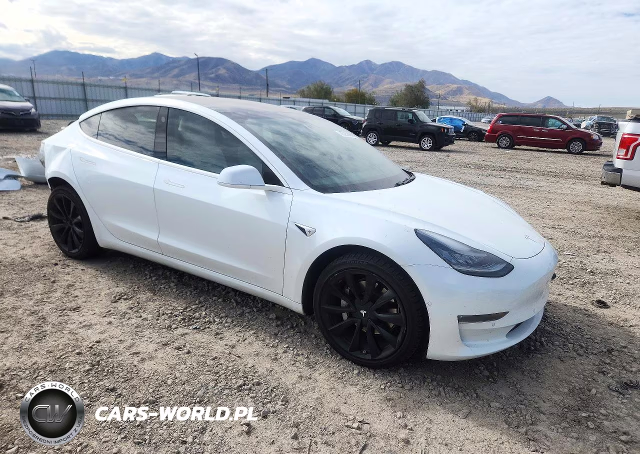 2019 Tesla Model 3 VIN:5YJ3E1EB7KF454684 - 4