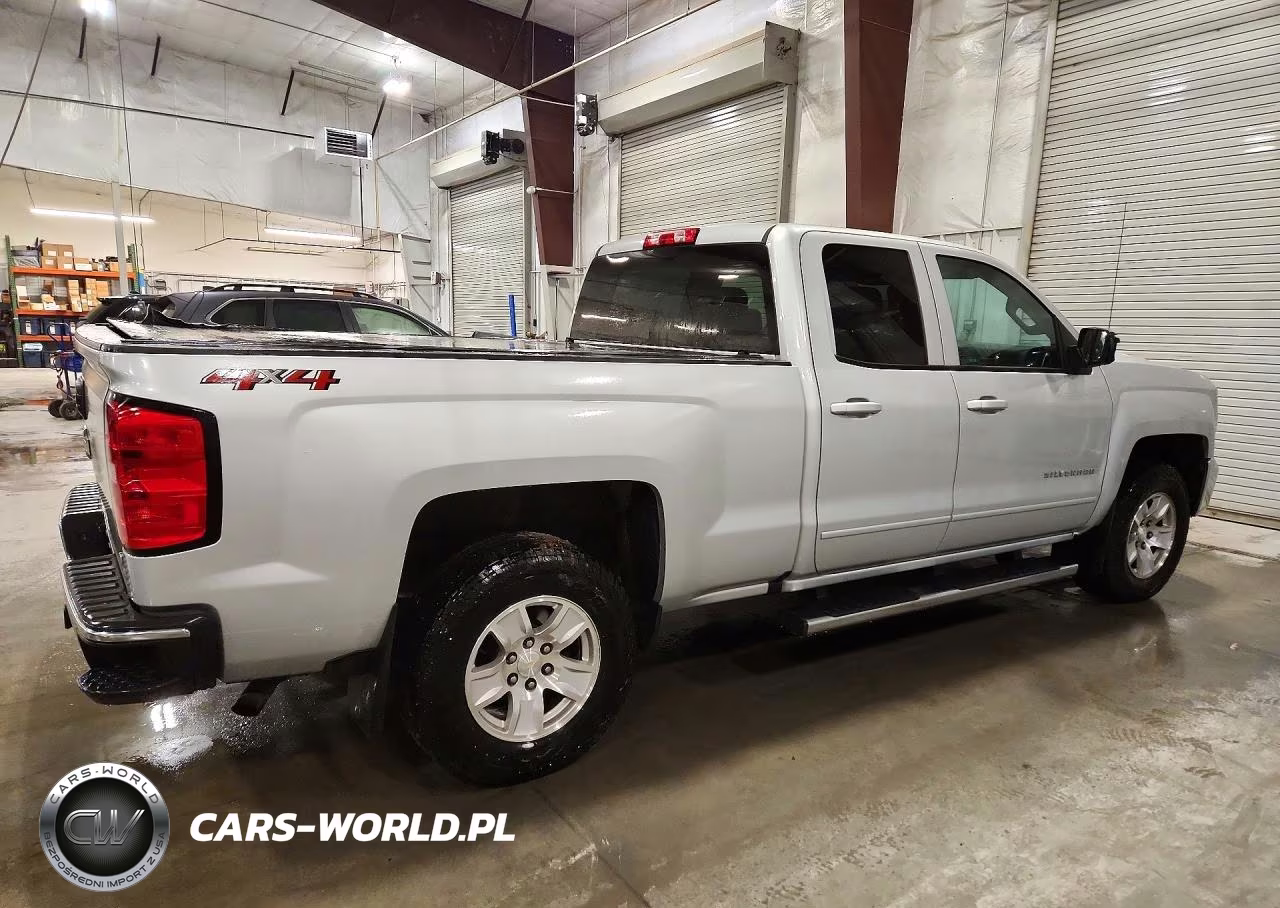 2018 Chevrolet Silverado K1500 Lt VIN:1GCVKREC9JZ220404 - 3