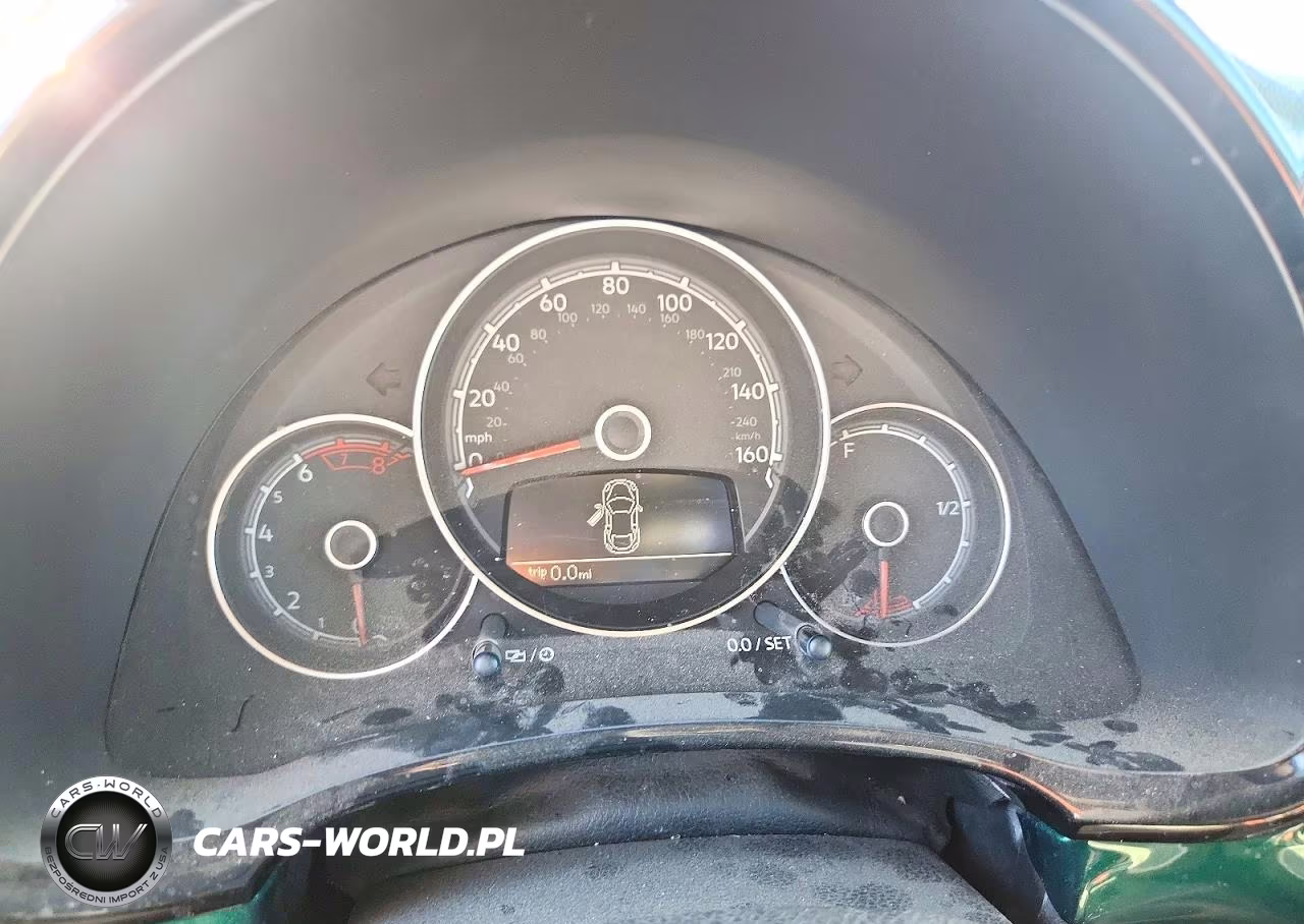 2017 Volkswagen Beetle S-Se VIN:3VW517AT2HM824608 - 9