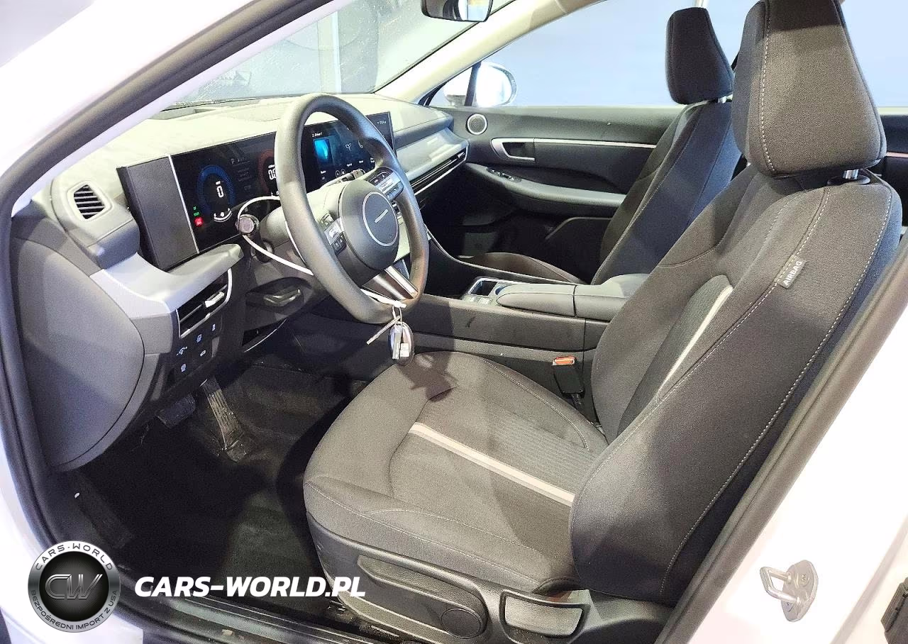 2026 Hyundai Sonata Hybrid Blue VIN:KMHL24JJXTA175033 - 7