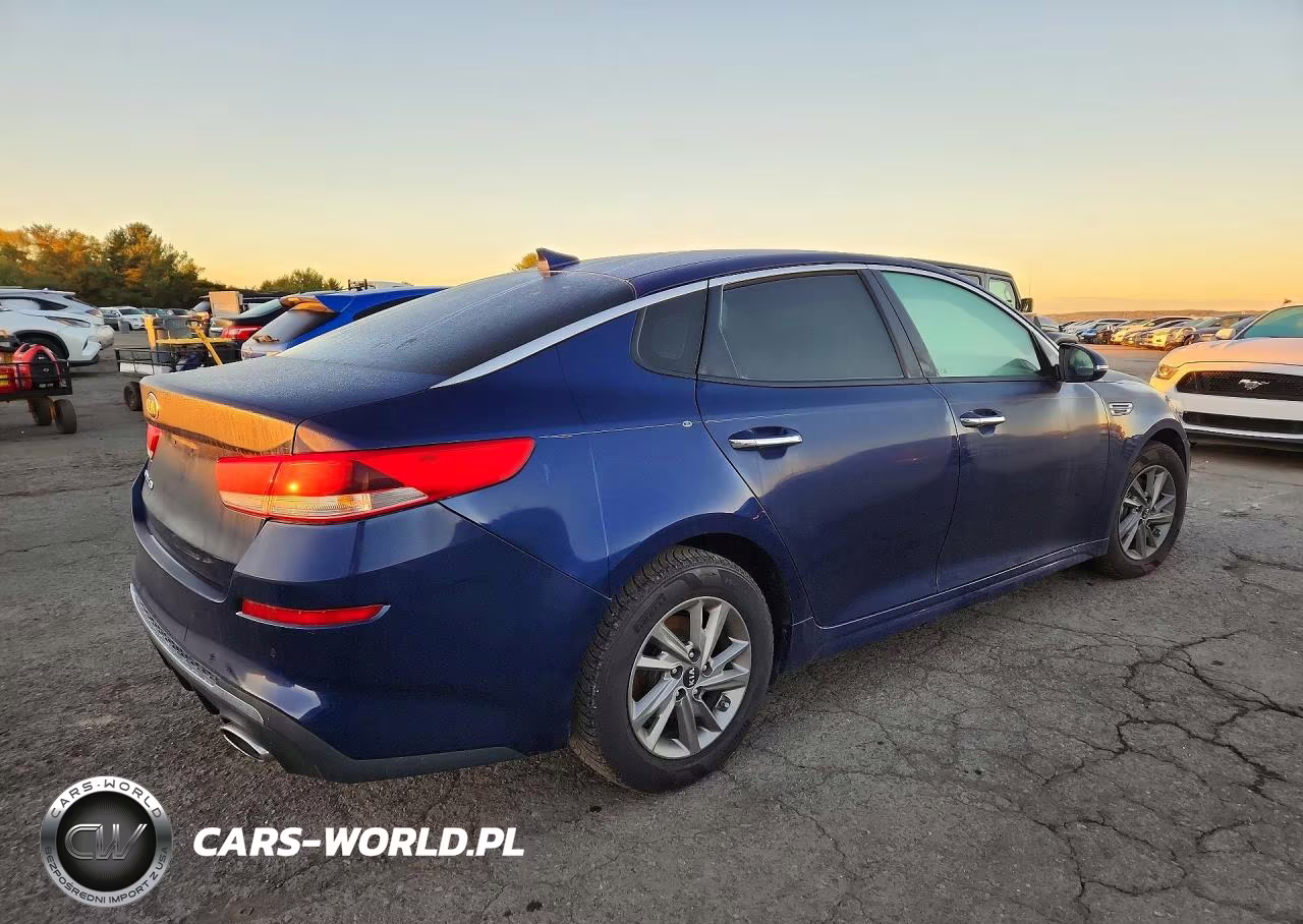 2019 Kia Optima Lx VIN:5XXGT4L34KG322189 - 3