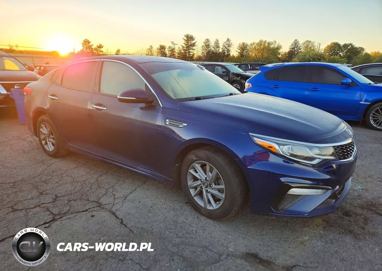 2019 Kia Optima Lx VIN:5XXGT4L34KG322189 - 4