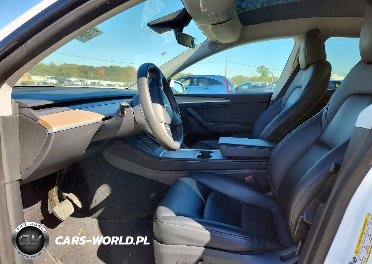 2023 Tesla Model Y VIN:7SAYGDEE7PA059519 - 7