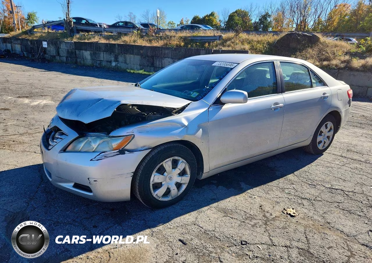 2009 Toyota Camry Le – zdjęcie 1 z 12