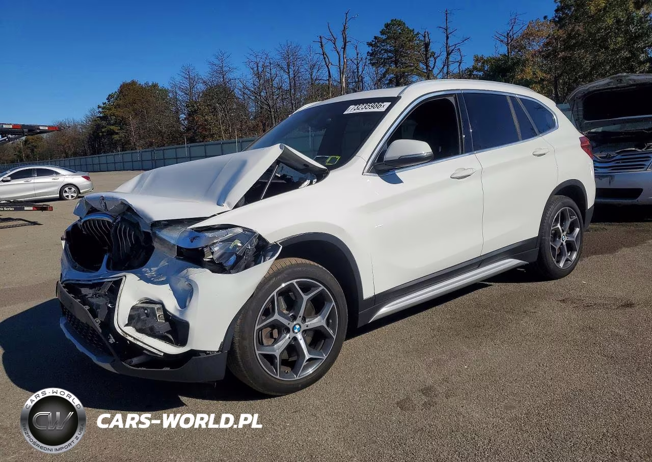 2018 BMW X1 xDrive28I VIN:WBXHT3C36J3H32480 - 1