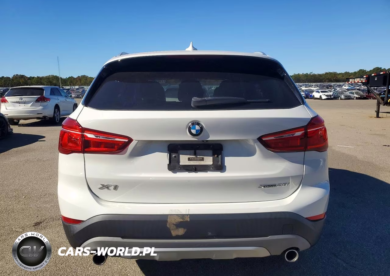 2018 BMW X1 xDrive28I VIN:WBXHT3C36J3H32480 - 6
