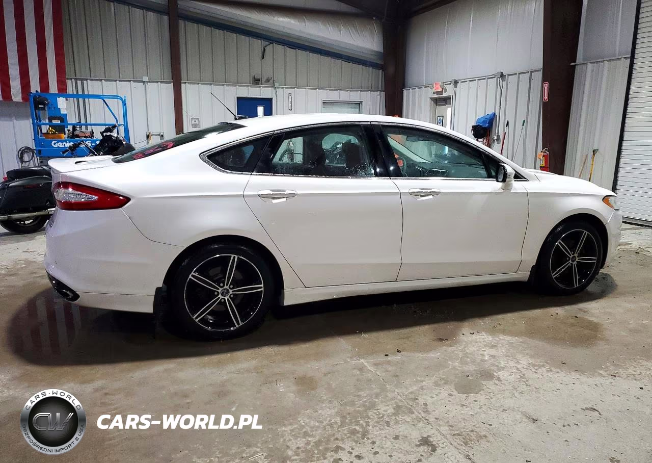 2015 Ford Fusion Titanium VIN:3FA6P0K9XFR125345 - 3