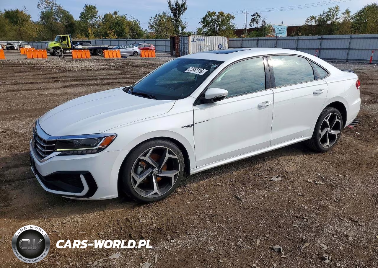 2021 Volkswagen Passat R-Line