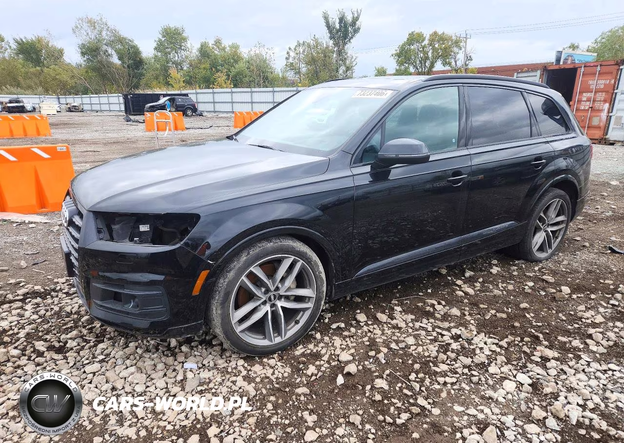 2017 Audi Q7 Prestige VIN:WA1VAAF77HD035808 - 1