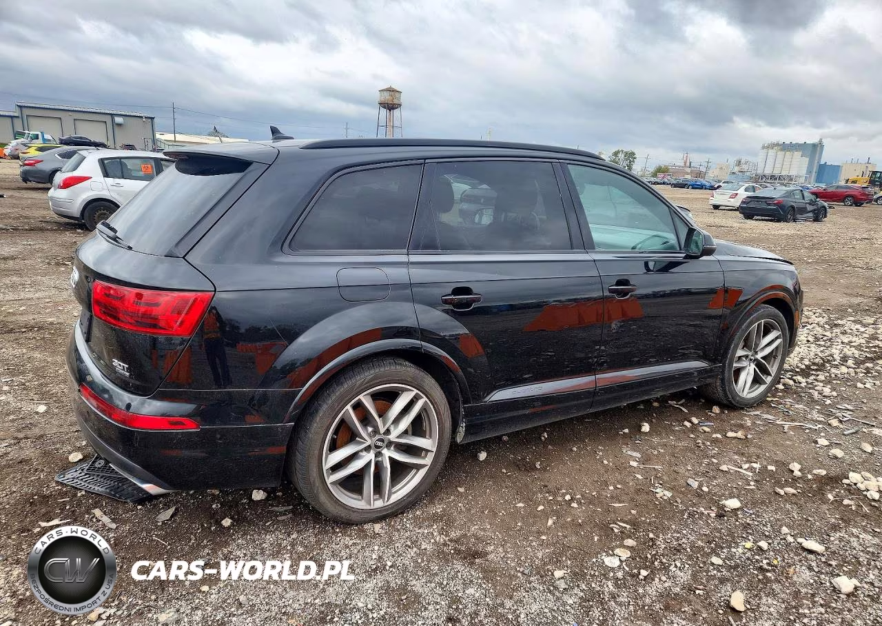 2017 Audi Q7 Prestige VIN:WA1VAAF77HD035808 - 3
