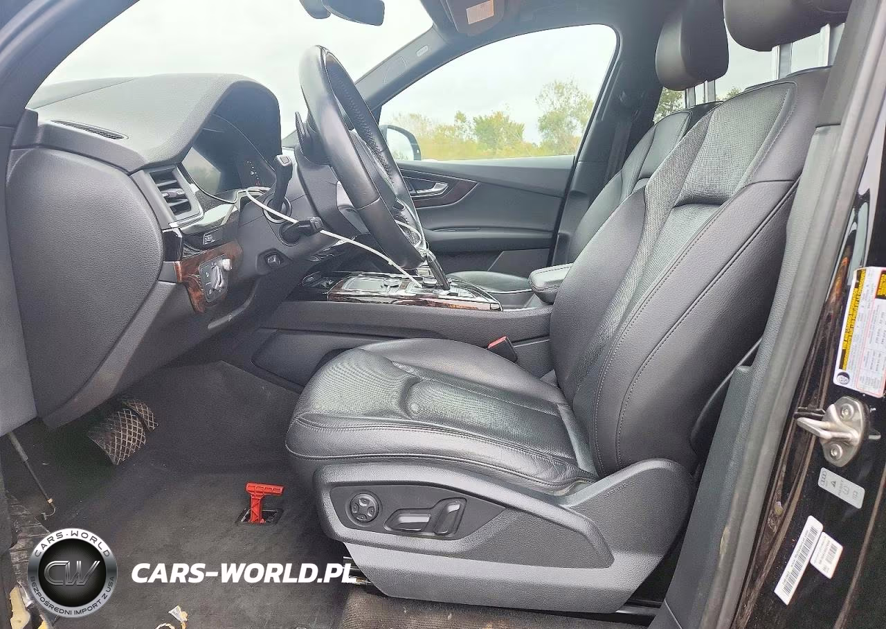 2017 Audi Q7 Prestige VIN:WA1VAAF77HD035808 - 7