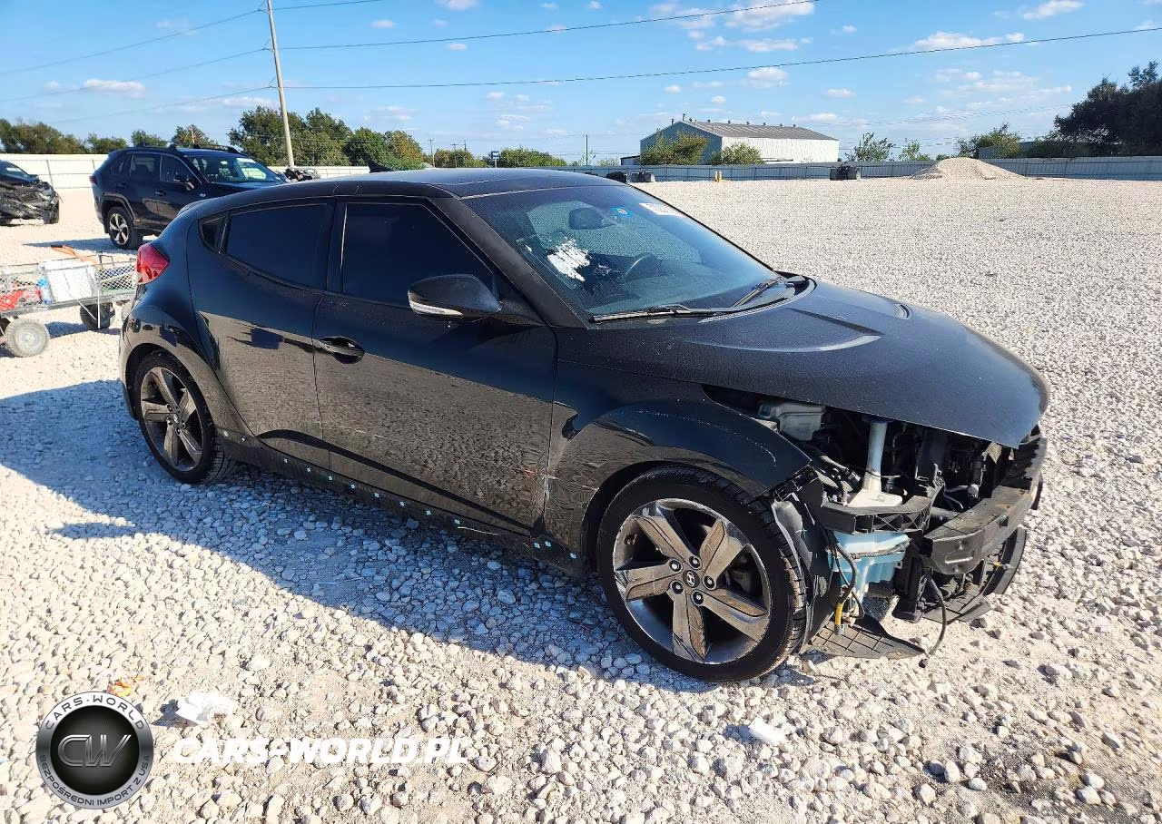 2014 Hyundai Veloster Turbo VIN:KMHTC6AE2EU210158 - 4