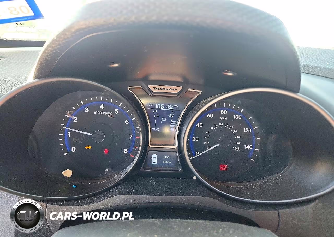 2014 Hyundai Veloster Turbo VIN:KMHTC6AE2EU210158 - 9
