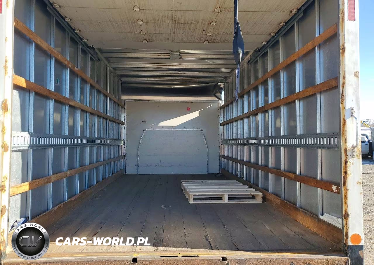 2018 Ford E350 Box Truck VIN:1FDWE3FS6JDC00215 - 10