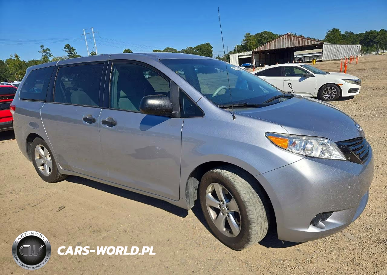 2013 Toyota Sienna L 7-Passenger VIN:5TDZK3DC2DS386382 - 4