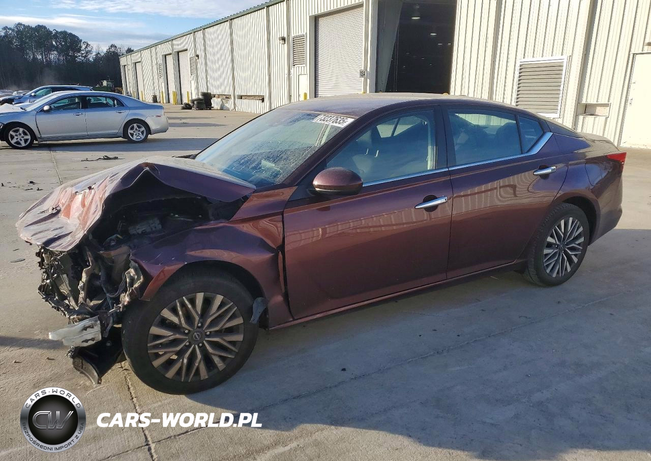 2023 Nissan Altima Sv