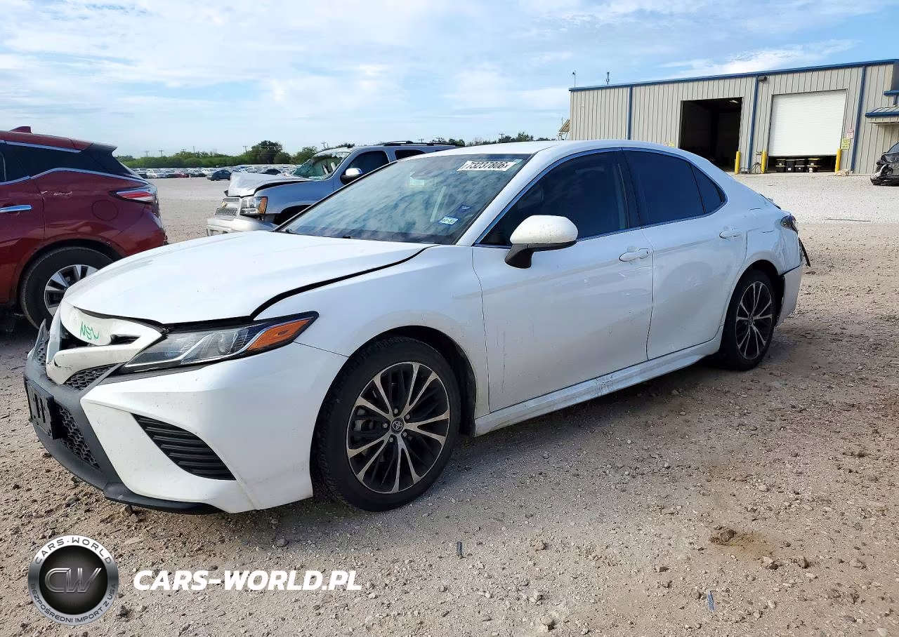 2020 Toyota Camry – zdjęcie 1 z 12
