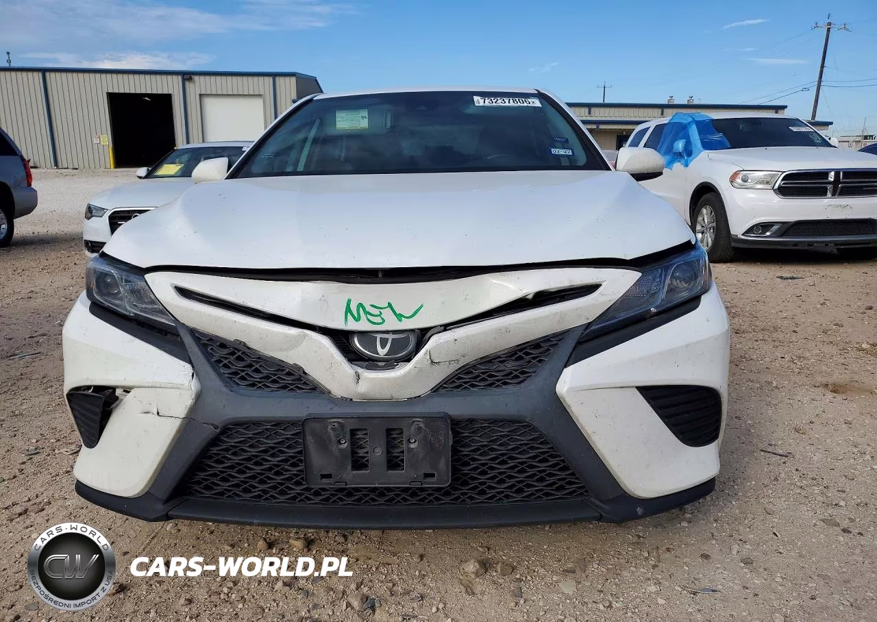 2020 Toyota Camry VIN:4T1G11AK7LU335332 - 5