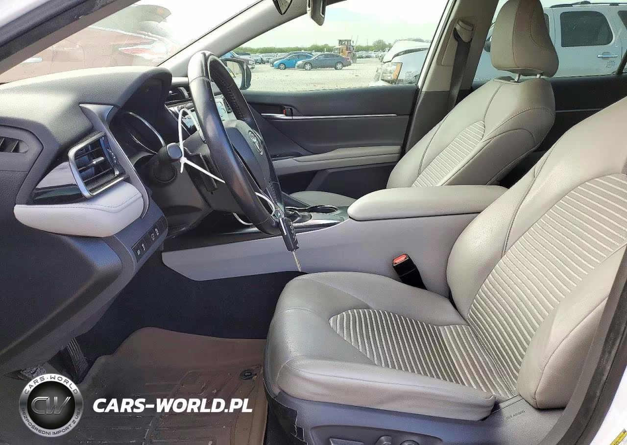 2020 Toyota Camry VIN:4T1G11AK7LU335332 - 7