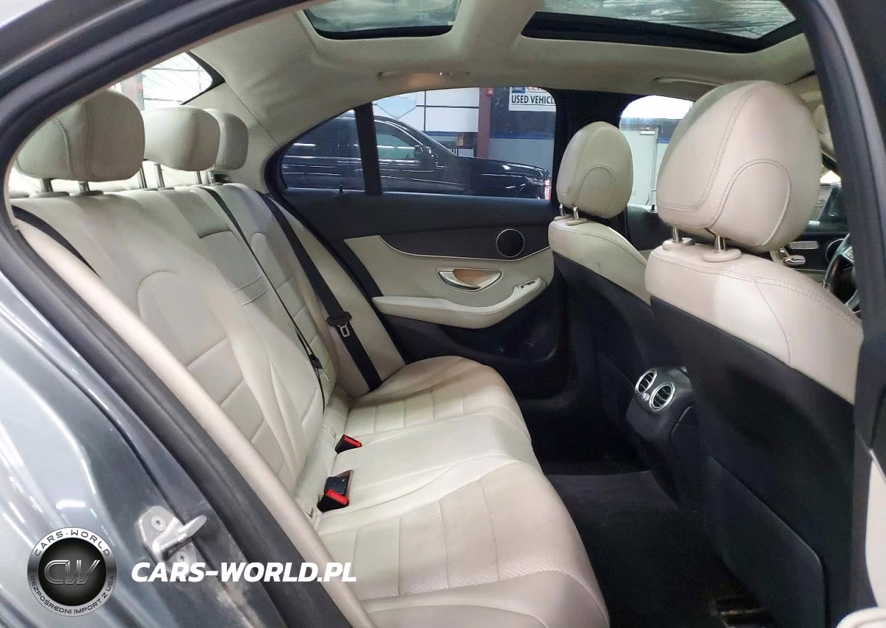 2017 Mercedes-Benz C 300 4Matic VIN:55SWF4KB9HU224300 - 10