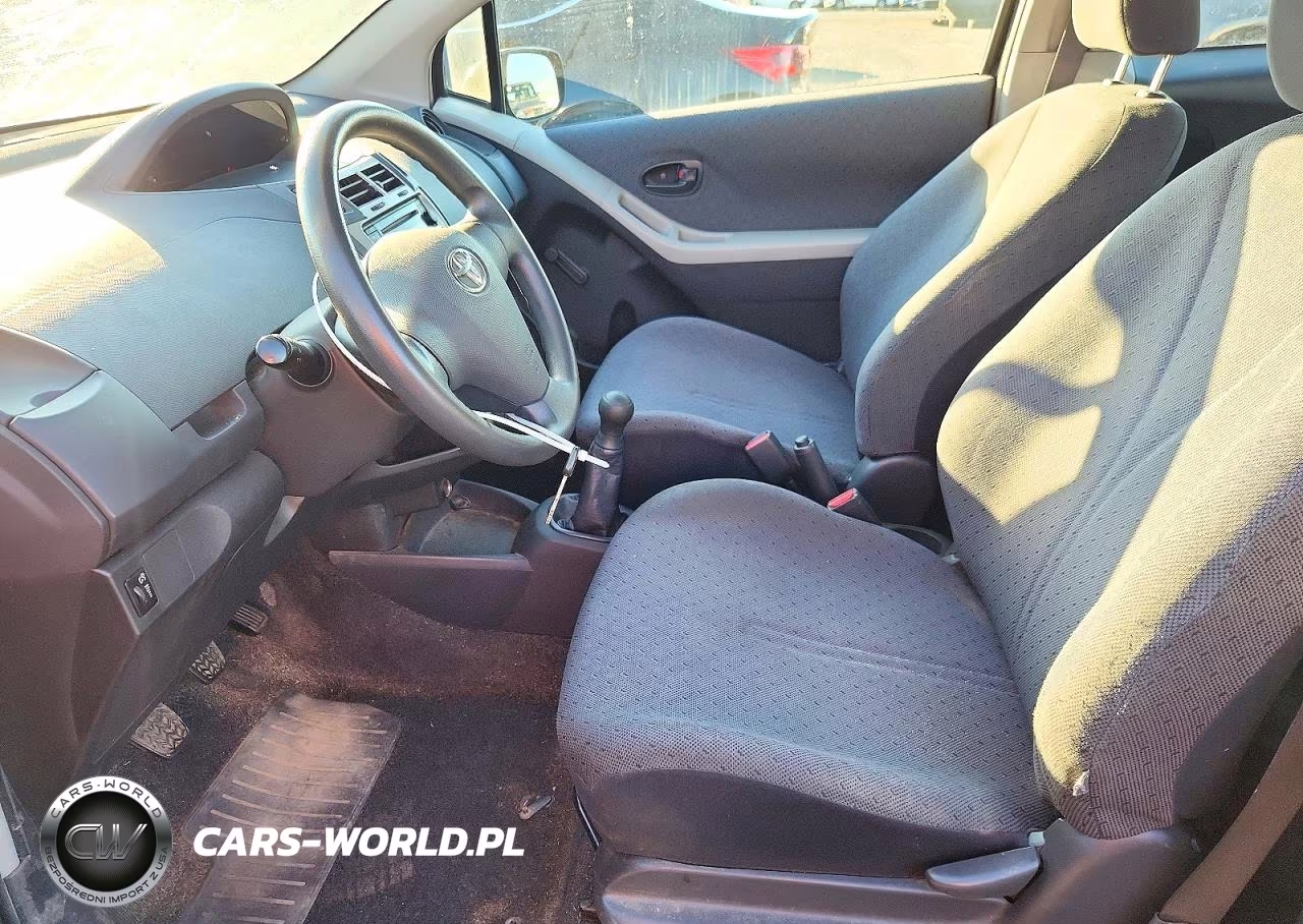 2010 Toyota Yaris Base VIN:JTDJT4K34A5296753 - 7