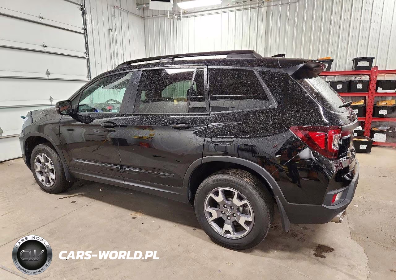 2023 Honda Passport Trail Sport VIN:5FNYF8H60PB023556 - 2