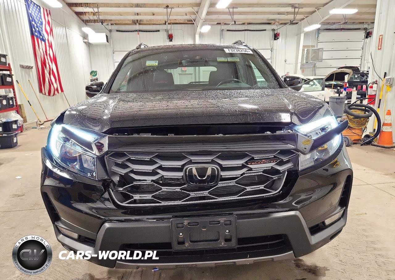 2023 Honda Passport Trail Sport VIN:5FNYF8H60PB023556 - 5