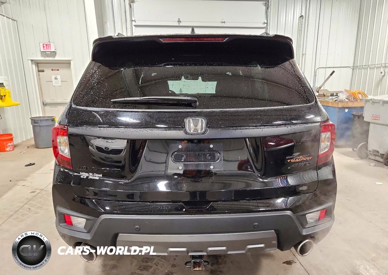 2023 Honda Passport Trail Sport VIN:5FNYF8H60PB023556 - 6