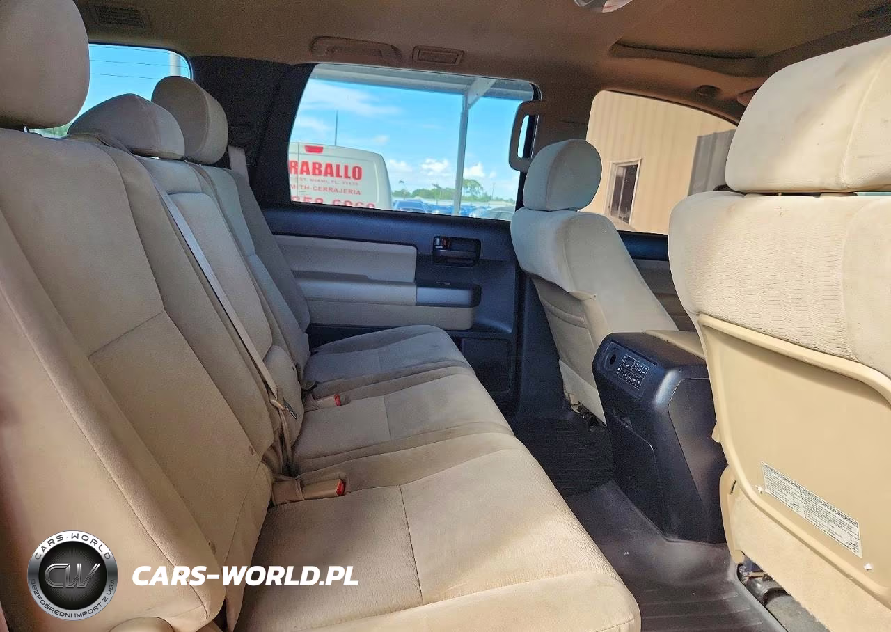 2012 Toyota Sequoia Sr5 VIN:5TDZM5G17CS003311 - 11
