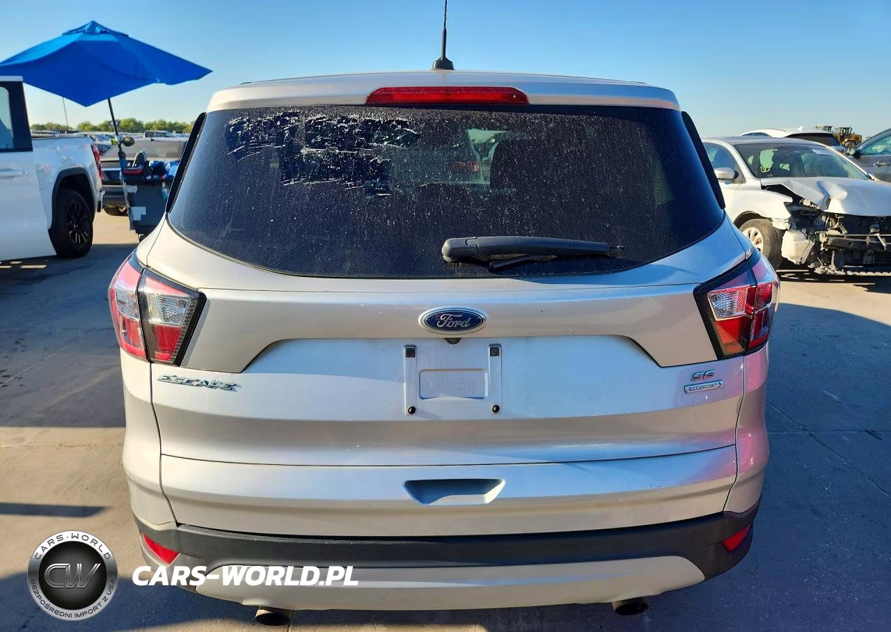 2017 Ford Escape Se VIN:1FMCU0GD3HUD83104 - 6