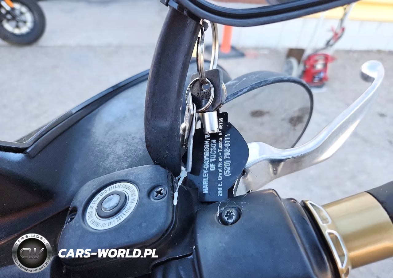 2007 Harley-Davidson Flhx VIN:1HD1KB4147Y621524 - 8