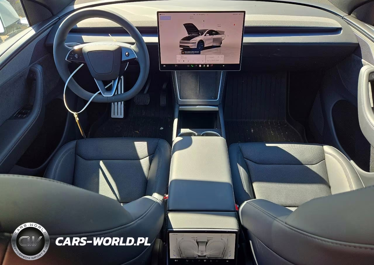 2026 Tesla Model Y VIN:7SAYGDED5TA701060 - 8